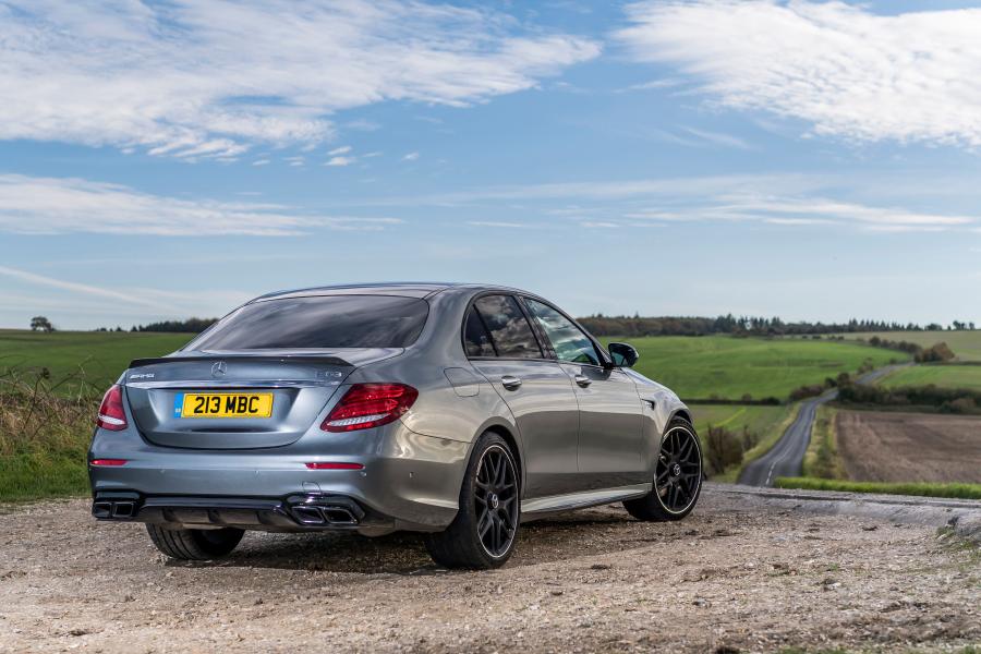  Mercedes-AMG E63 4Matic+ (W213) 2017 года  (UK) (фото 26 из 30)